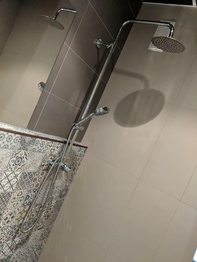 Apartamentos Arc Felix Saenz 2 4 Malaga Hiszpania